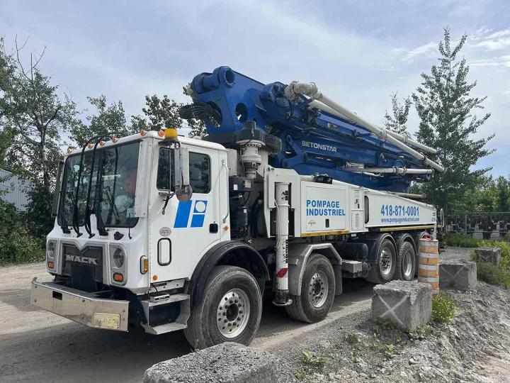 Engin de pompage de béton Québec