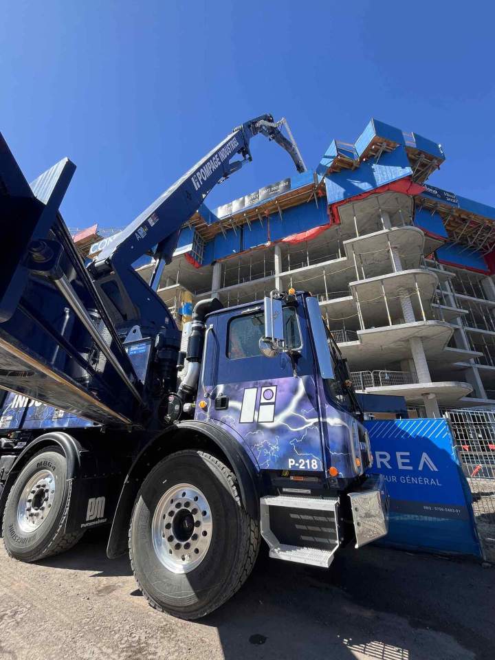 Pompage de béton commercial Québec