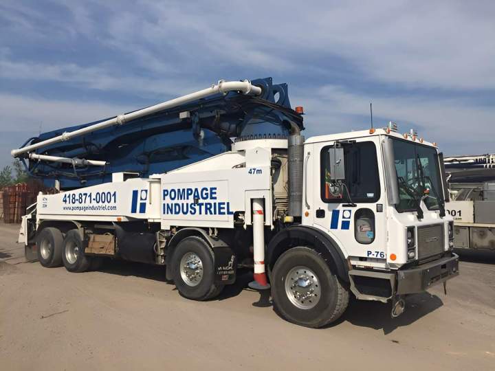 Pompe à mât 47M Québec