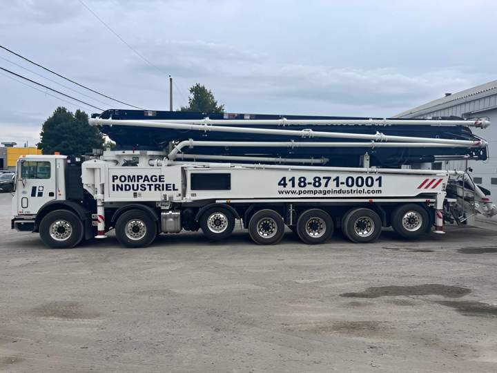 Pompe à mât 56M Québec