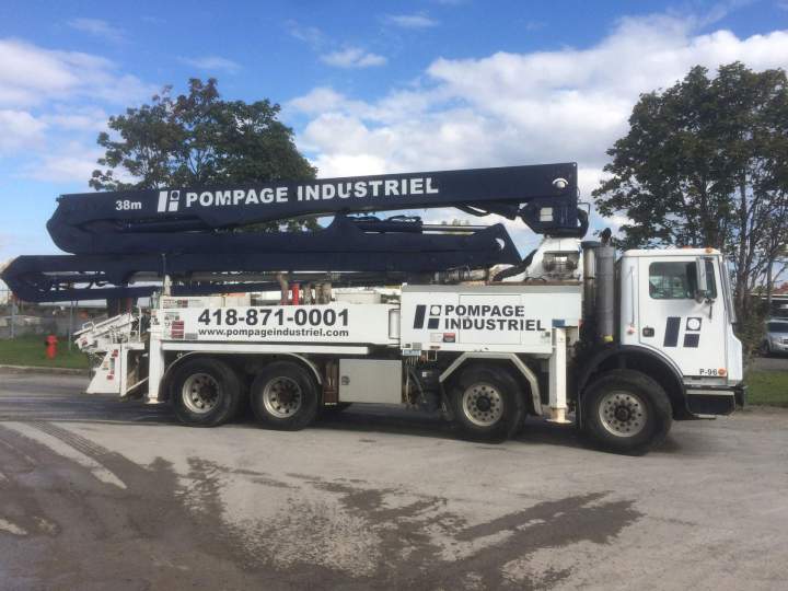 Travaux de pompage de béton génie civil à Québec