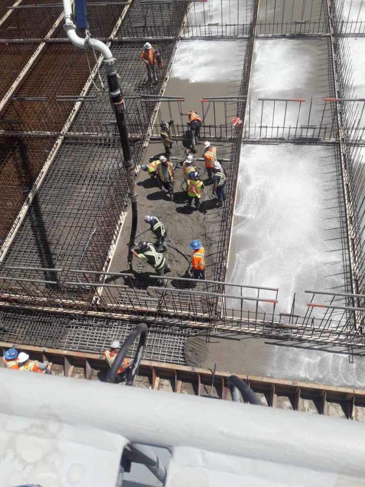Travaux de pompage de béton industriel à Québec